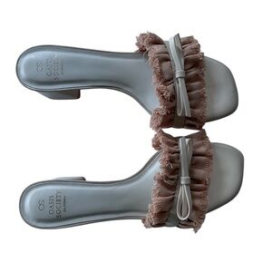 Oasis Society The Julissa Sandal Sz 9 Rose Low Heel Romantic Ruffle Bow Comfort